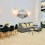 Modern&spacious apartment in Plaza de la Merced