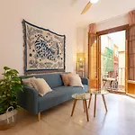 Bright Apartment With Patio And Balconies In The Center