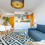 Carlos Haya Beautiful Apartment With Parking