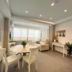 Malagueta Beach III & Terrace By Ele Apartments