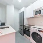 Cosy Apartment With Patio In Malaga - Tcm