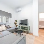 Cosy Apartment With Patio In Malaga - Tcm