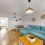 Amazing Center Apartment With 2 Rooms