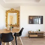 Tribuna I By Ele Apartmens