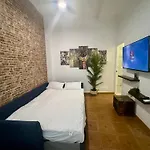 Casa Naty, Espacioso Renovado Apartamento En El Centro De Malaga