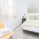 C57 - Spacious&Bright Apartment