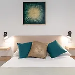 Modern Unit With View
