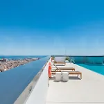Panoramic Skyrise On The 20Th Floor By Rems