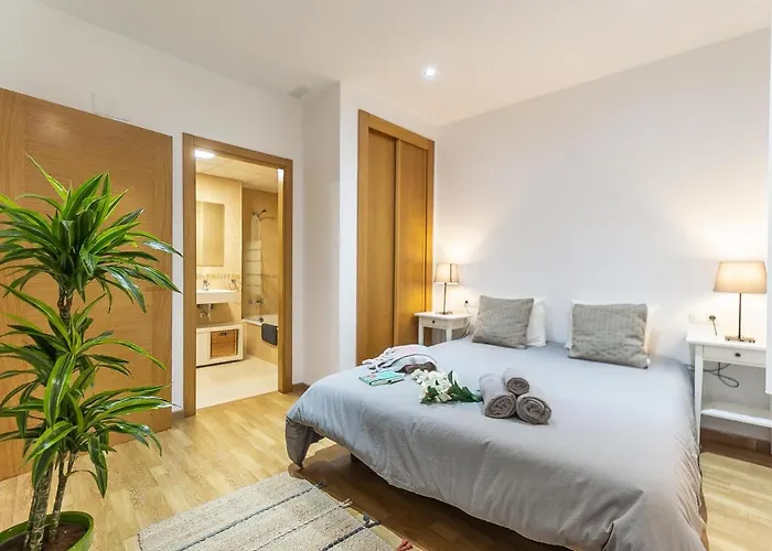 Apartamentos Mitjana