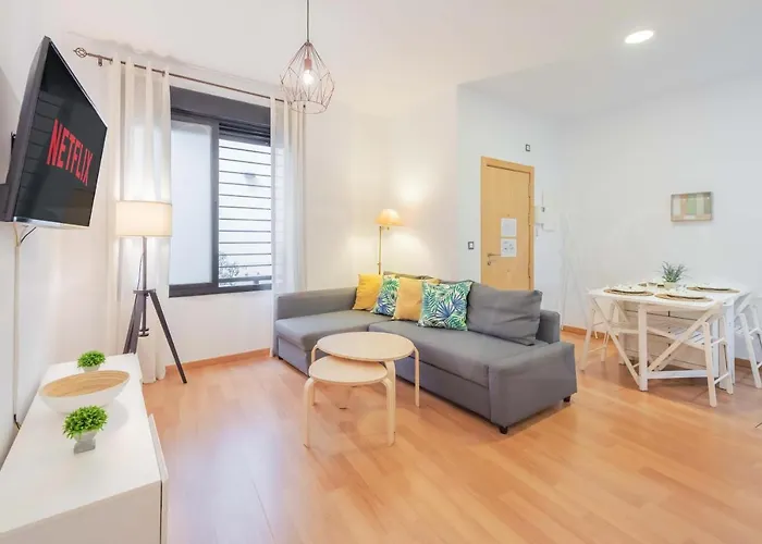 Cervantes: 2 Rooms, Pool&Free Parking