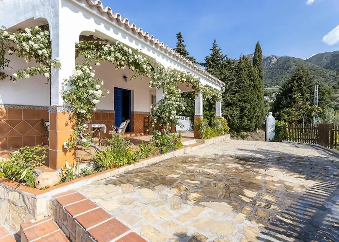 Villa Piedra Blanca