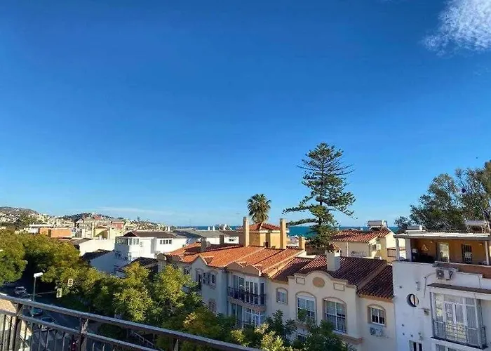 Atico con terraza Frente Playa Pedregalejo