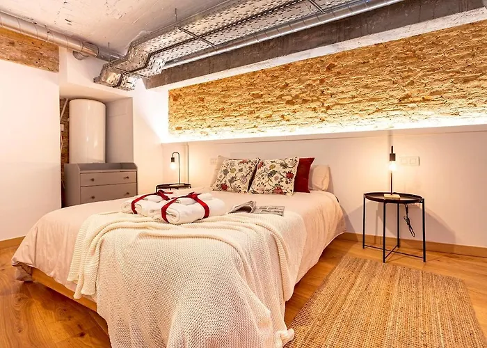 -Malagasunapts-Industrial Loft Citycentre