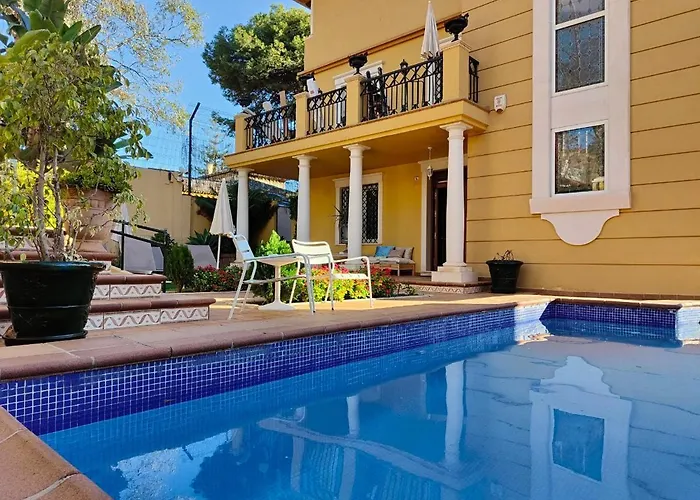 Bypillow Villa Lorena Adults Recommended