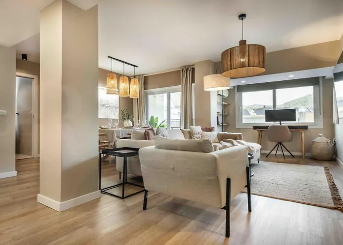 Gorgeous Apartment With Balcony - Center By Rems