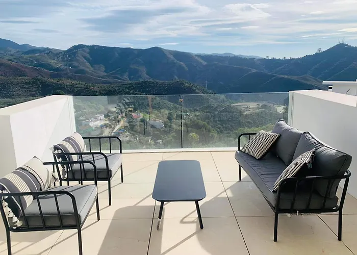 Extra Large Luxury Property With Spa, 3 Min To Marbella City Center