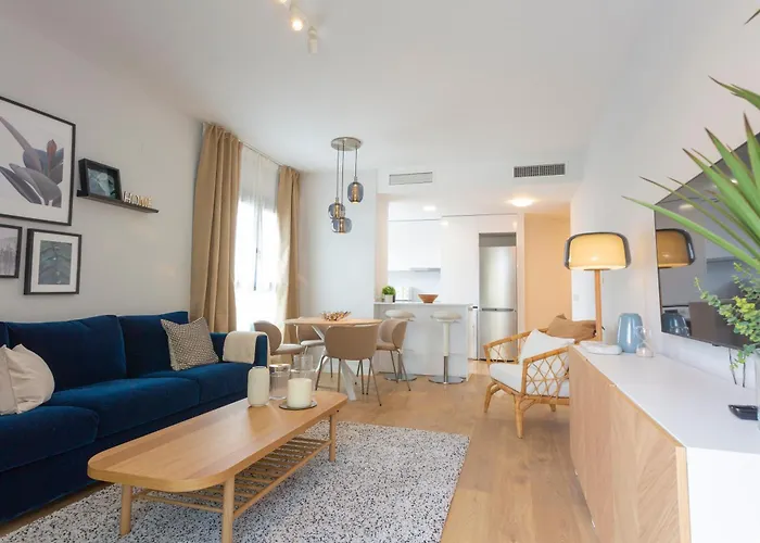 Apartamento Con Vistas En Paseo De Reding By Rent Me