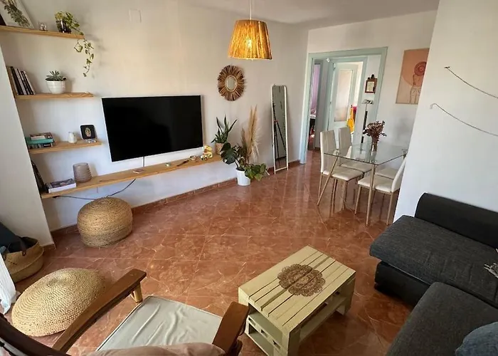 Central Apartment With Style And Comfort For 4