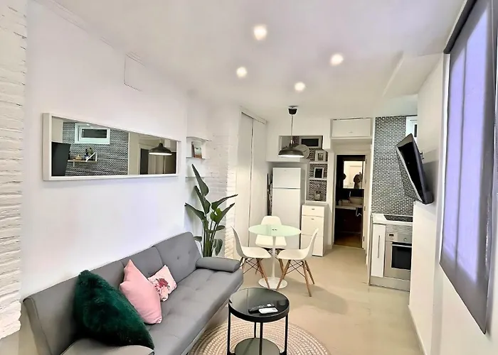 Excellent location Malaga centro historico 2 bed flat