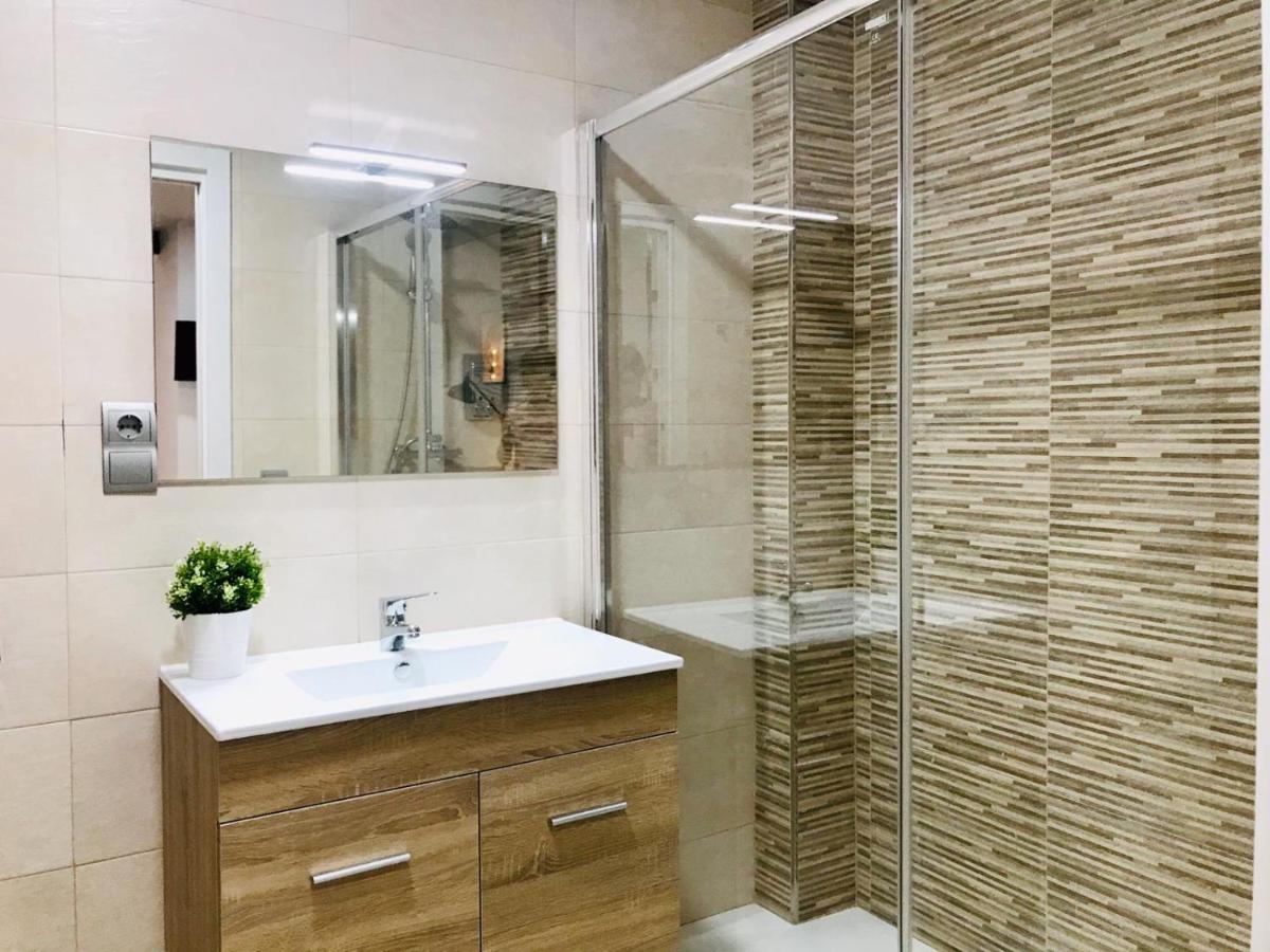 Apartamento Modern&spacious In Plaza De La Merced