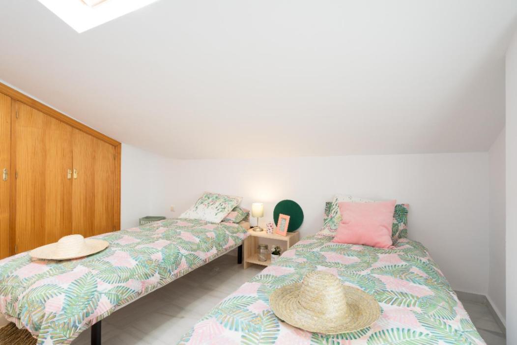 Olga's Dos Y Parking Apartamento