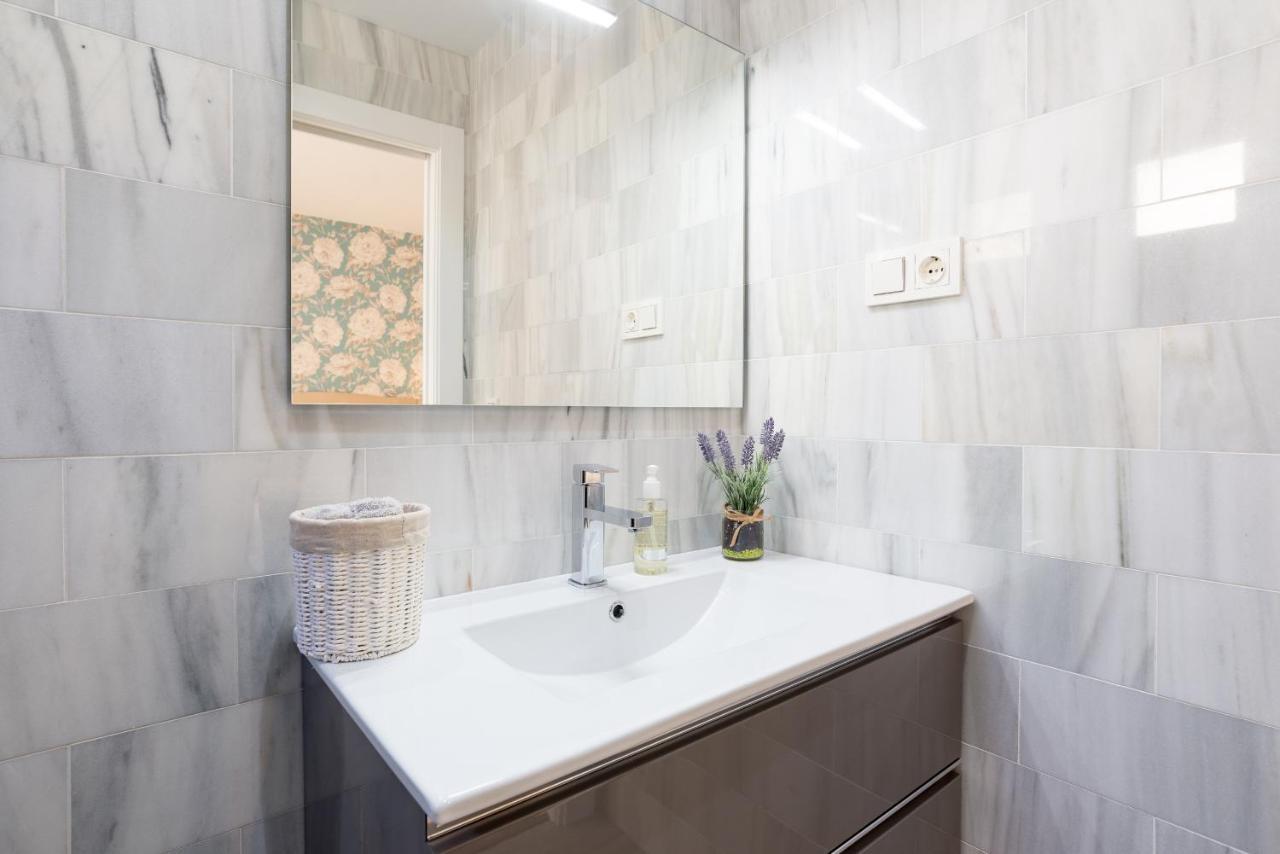 Urbe10 Blasco De Garay 4 Bedroom Apartment Malaga