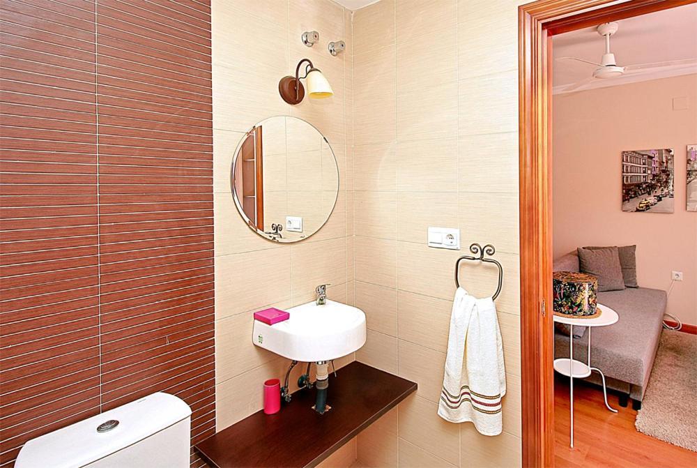Apartment Carreteria Studio Balcony & Relax