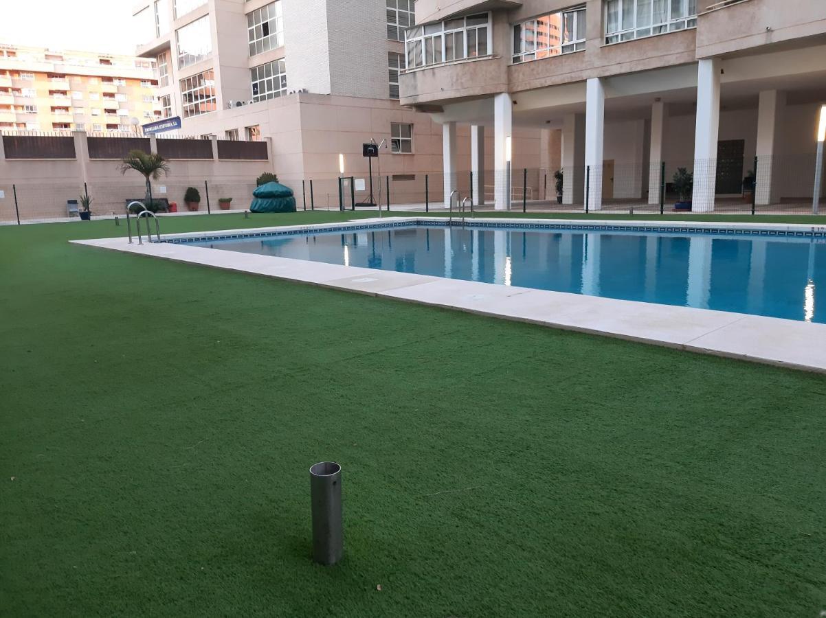 Apartamento Wintowinrentals Teatinos, Metro, Free Parking & Pool. *