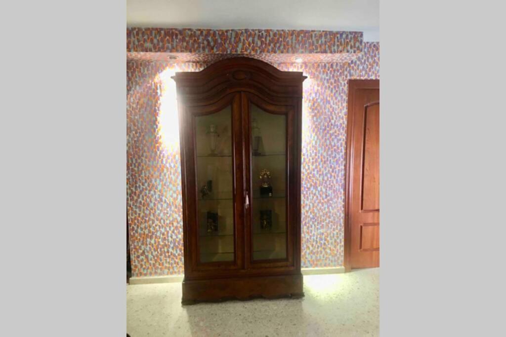 Confortable-tranquilo Junto Al Centro Apartment
