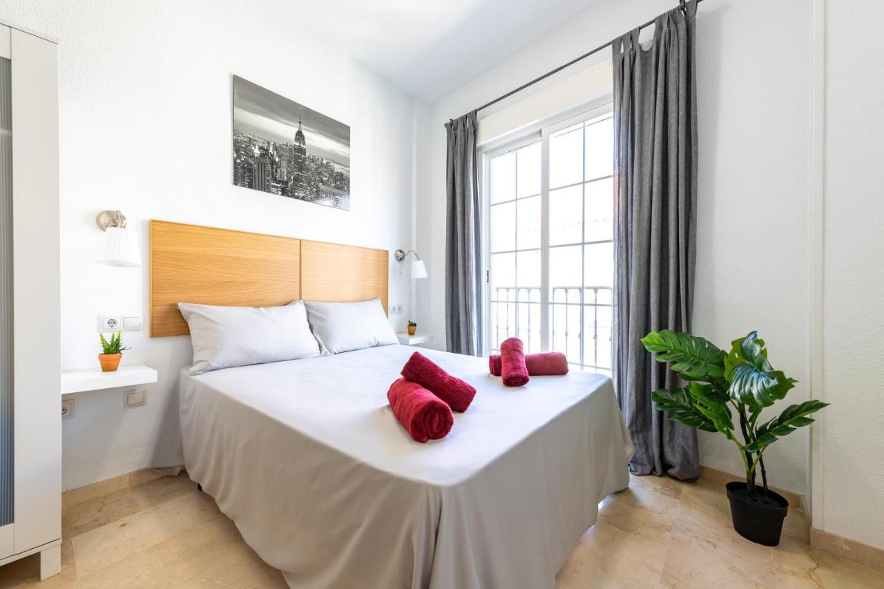 Private Rooftop & Elegant Studio - Center By Rems Apartment