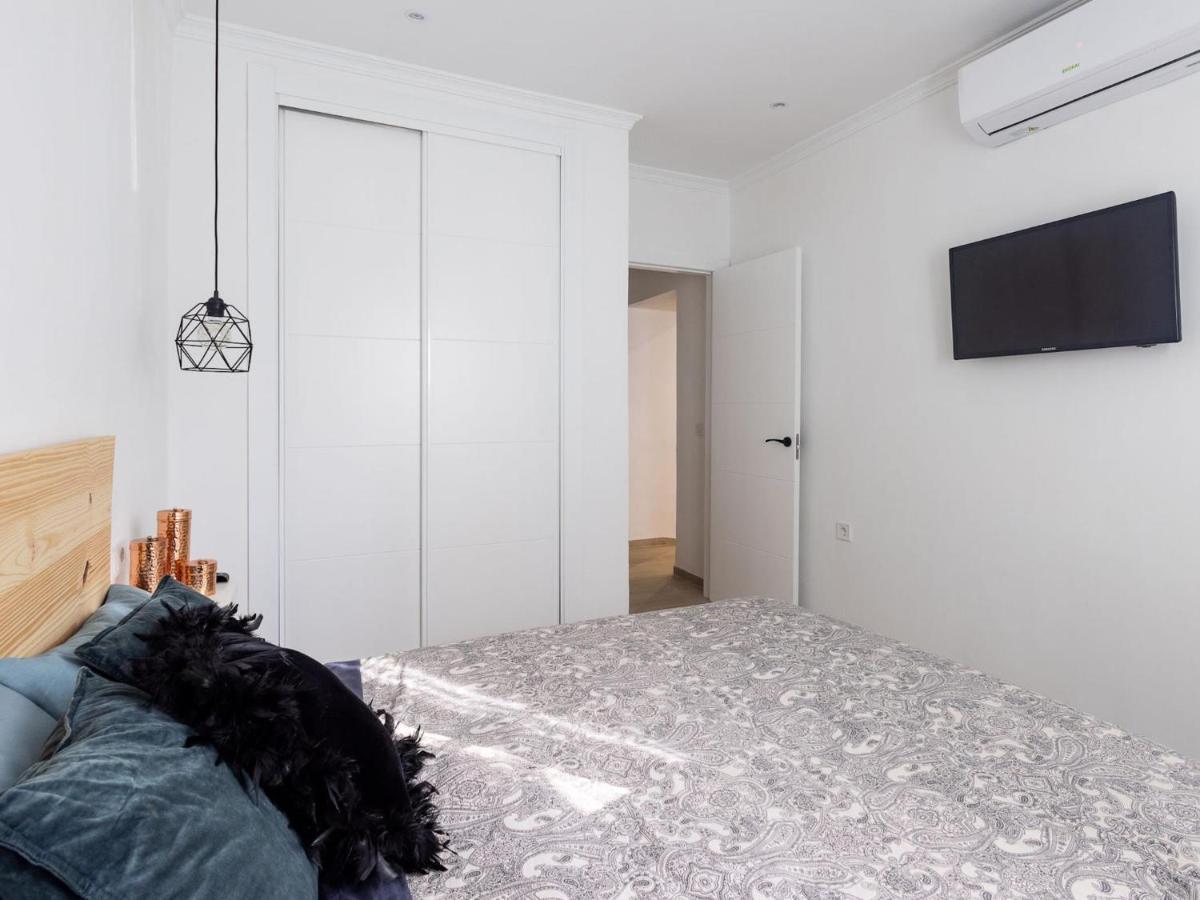 Apartment Holidays2malaga Carril & Wifi Fibra 5g Ideal Trabajar & Tv Satelite *