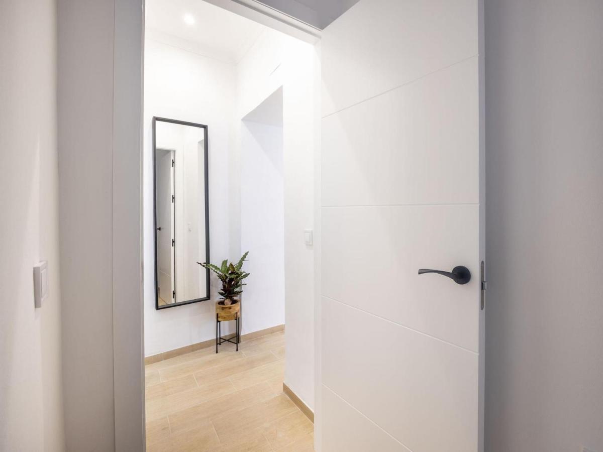 Holidays2malaga Carril & Wifi Fibra 5g Ideal Trabajar & Tv Satelite Apartment *
