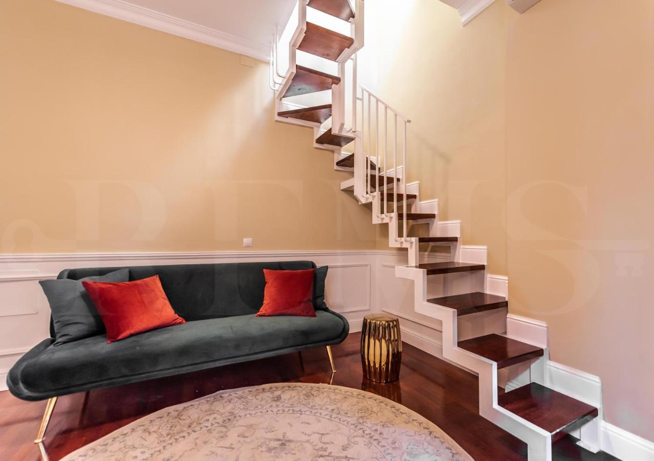 Duplex With Private Rooftop & View On San Juan Church By Rems Apartment *