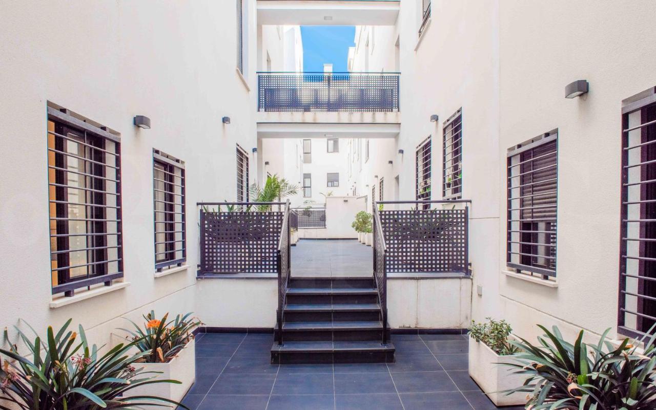 Apartamento Relaxing With Community Pool & Parking- Center *