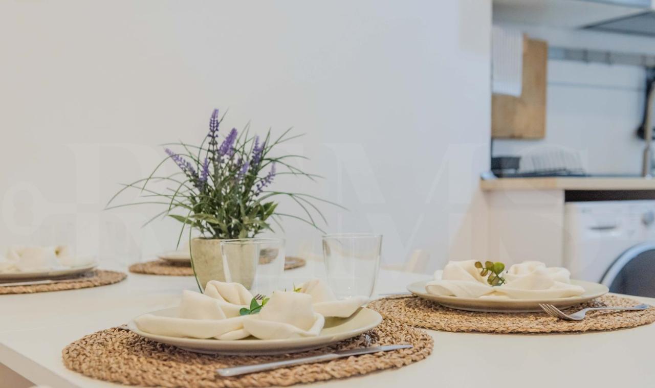 Apartamento Relaxing With Community Pool & Parking- Center