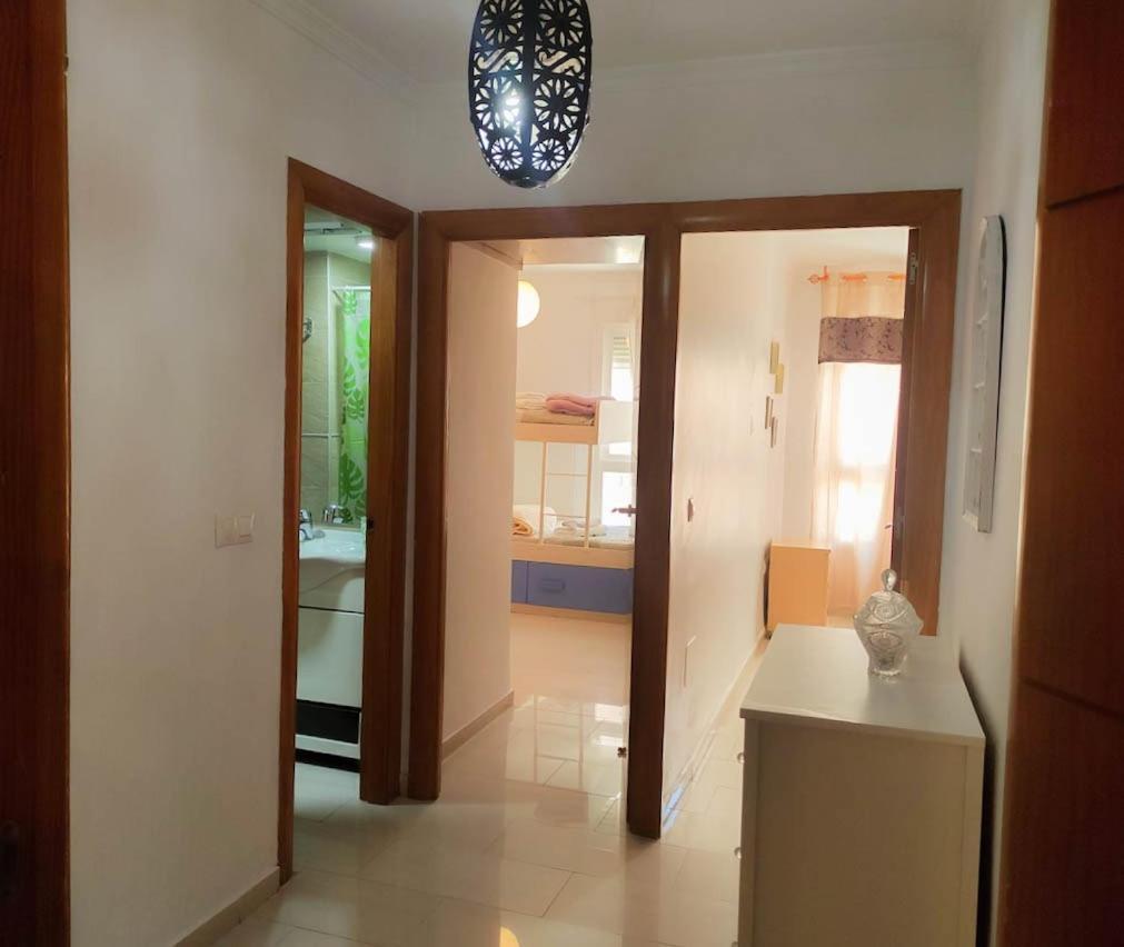 Confortable Piso Junto A Centro Ciudad, Playa Y Estación Tren. Apartamento *