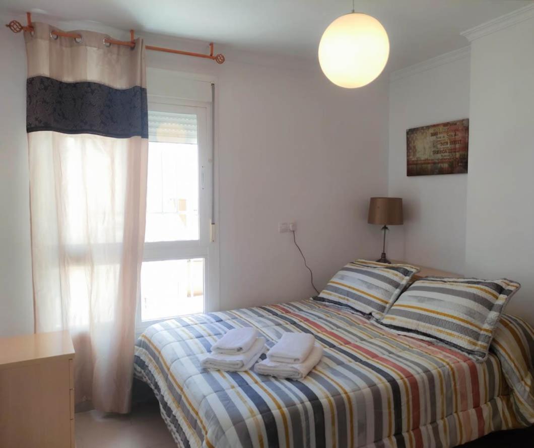 Confortable Piso Junto A Centro Ciudad, Playa Y Estación Tren. Apartamento *