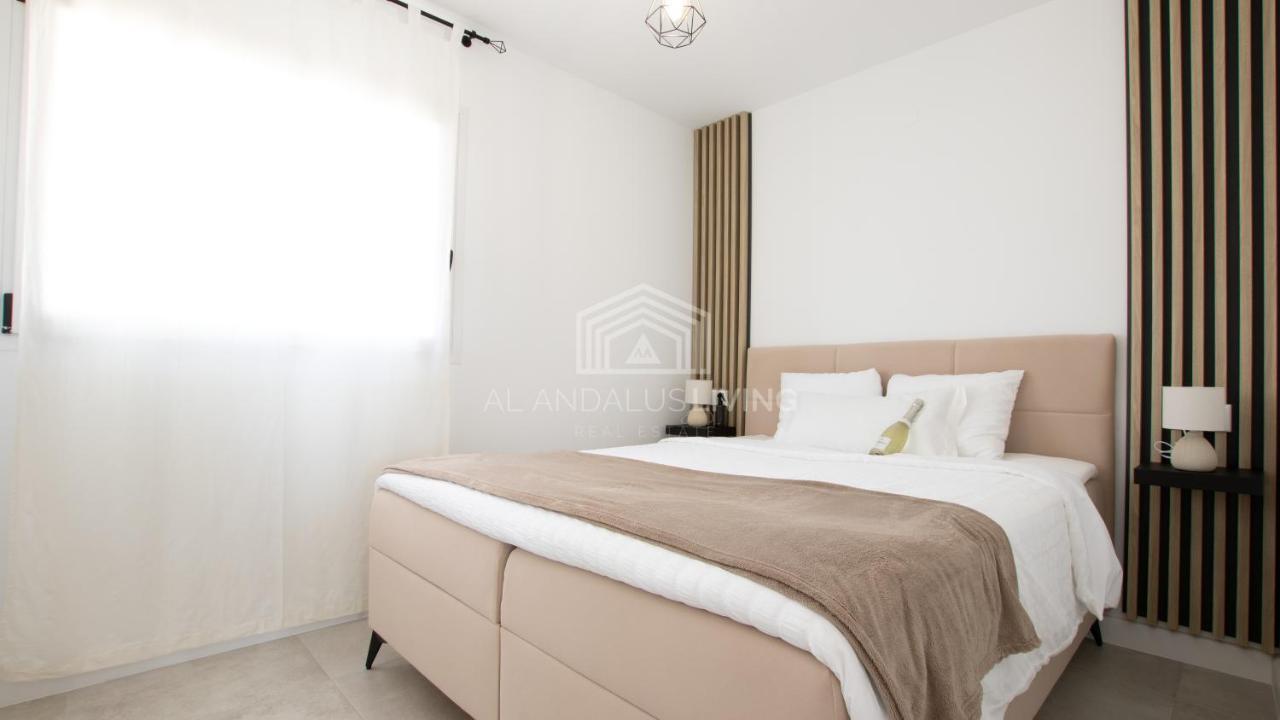 Panoramic Sea Views And Direct Access To The Beach From The Community In Torrenueva *