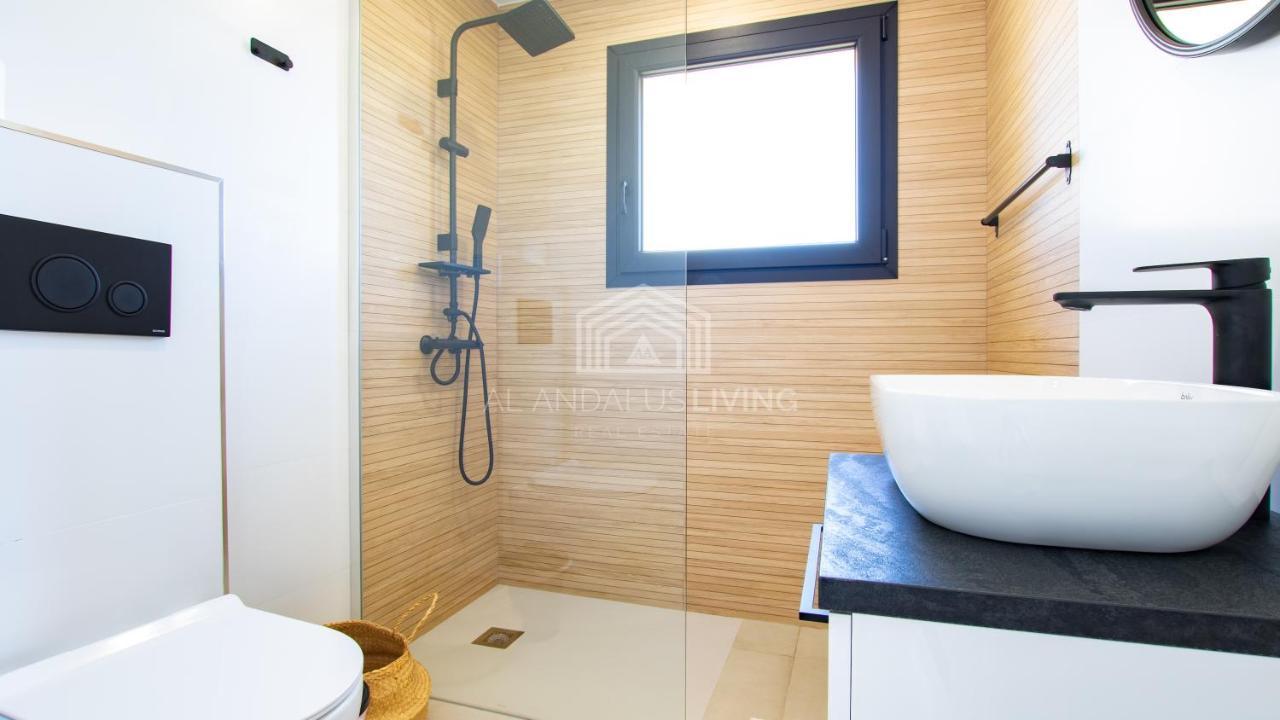 Panoramic Sea Views And Direct Access To The Beach From The Community In Torrenueva Apartamento Málaga