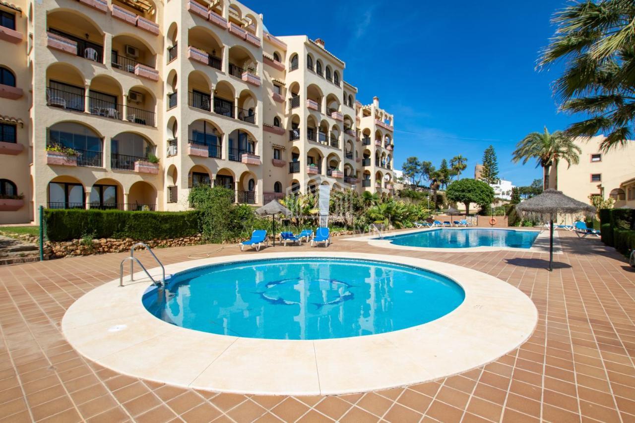 Panoramic Sea Views And Direct Access To The Beach From The Community In Torrenueva * Málaga