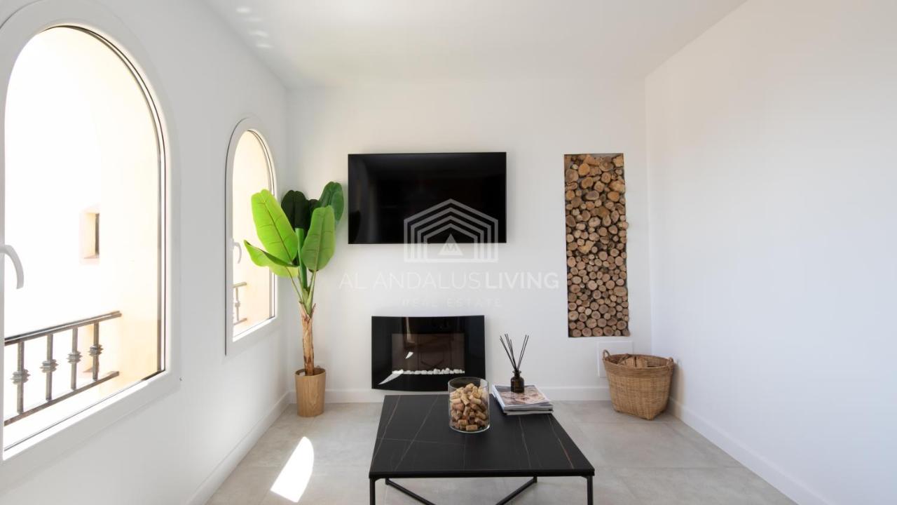 Apartamento Panoramic Sea Views And Direct Access To The Beach From The Community In Torrenueva *