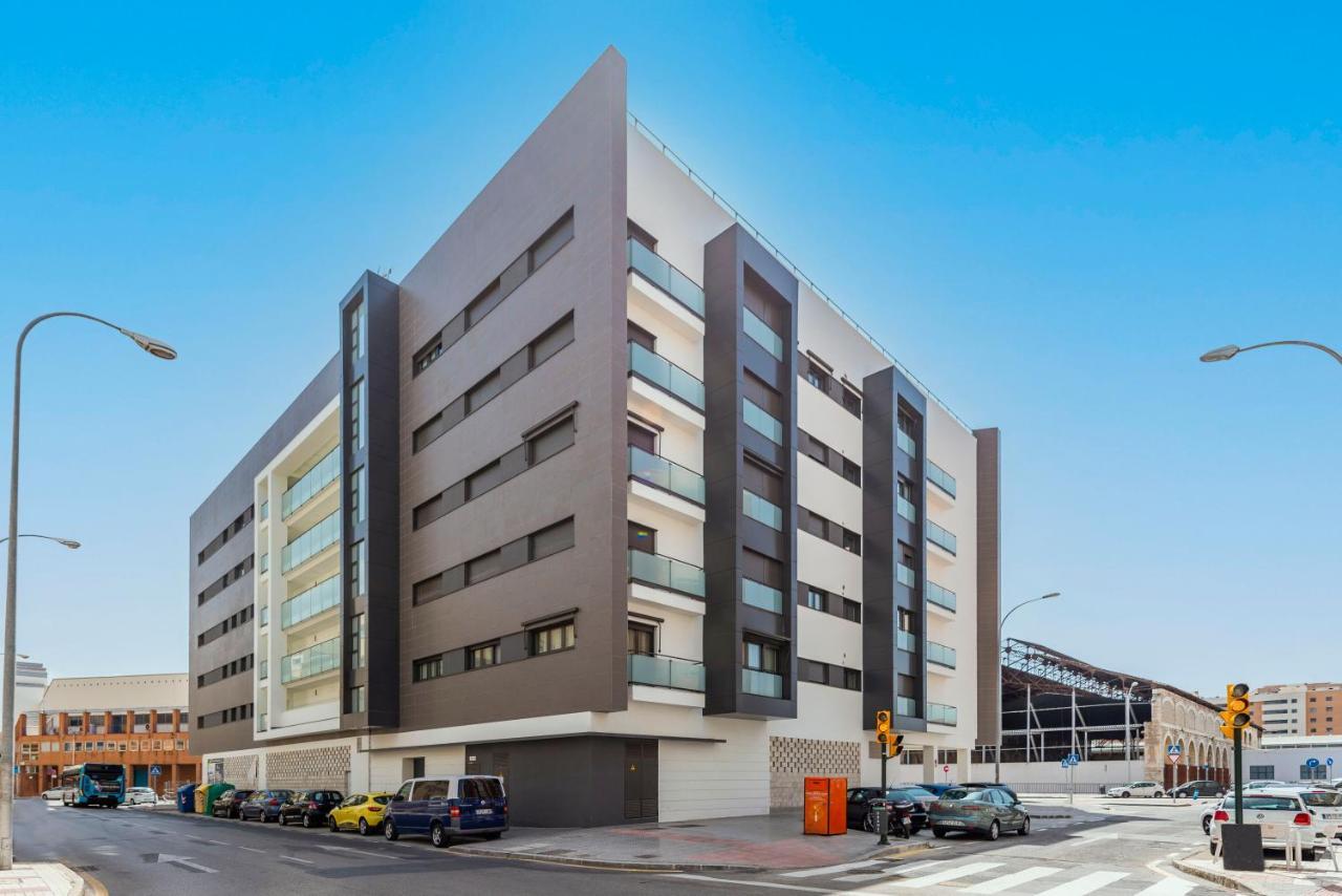 Apartment Modern Next To Train/bus Station