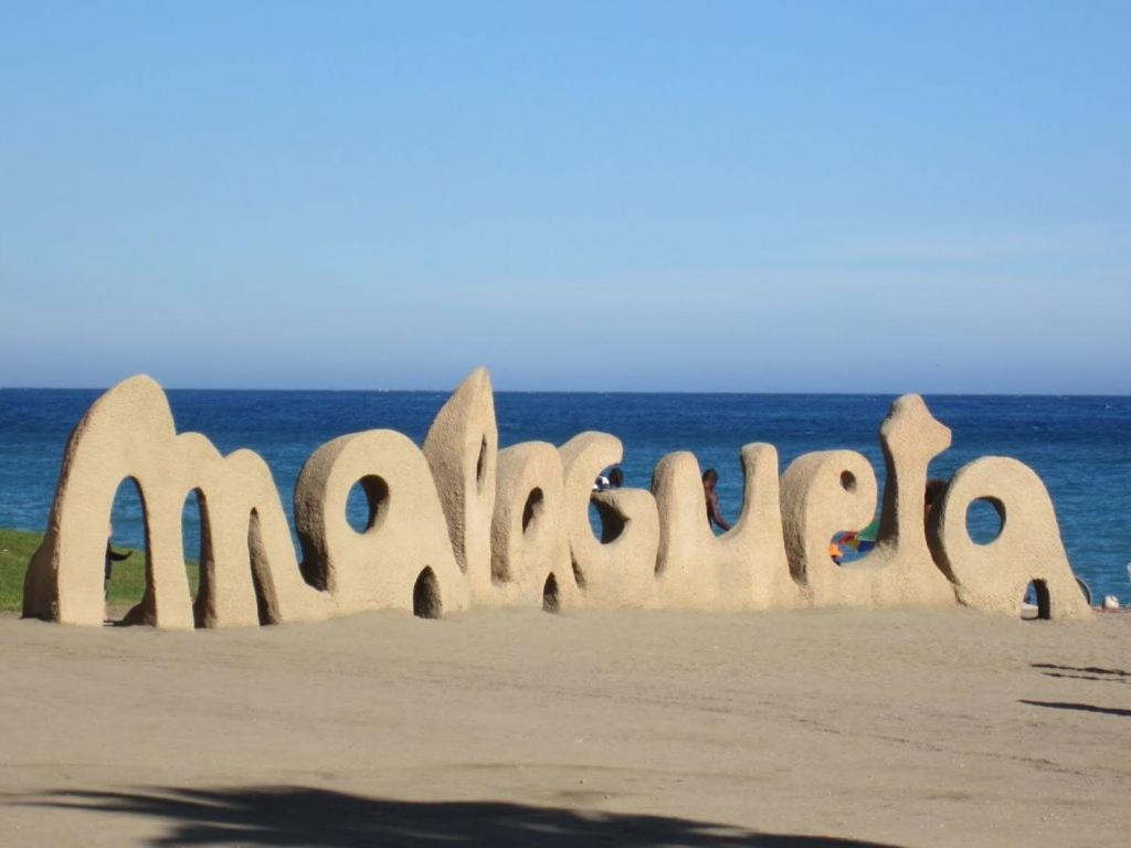 Apartamento Amplio Estudio En Centro Y Playa Victoria 13 Málaga
