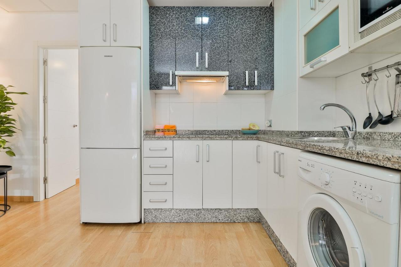 C47 - Cosy Aapartment With Parking Apartment