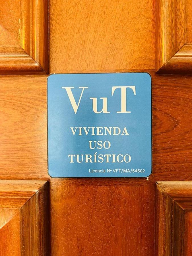 Apartamento Encantador Piso Frente A La Playa Málaga