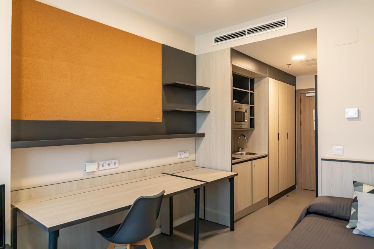 Hostal Residencia Universitaria Campus *