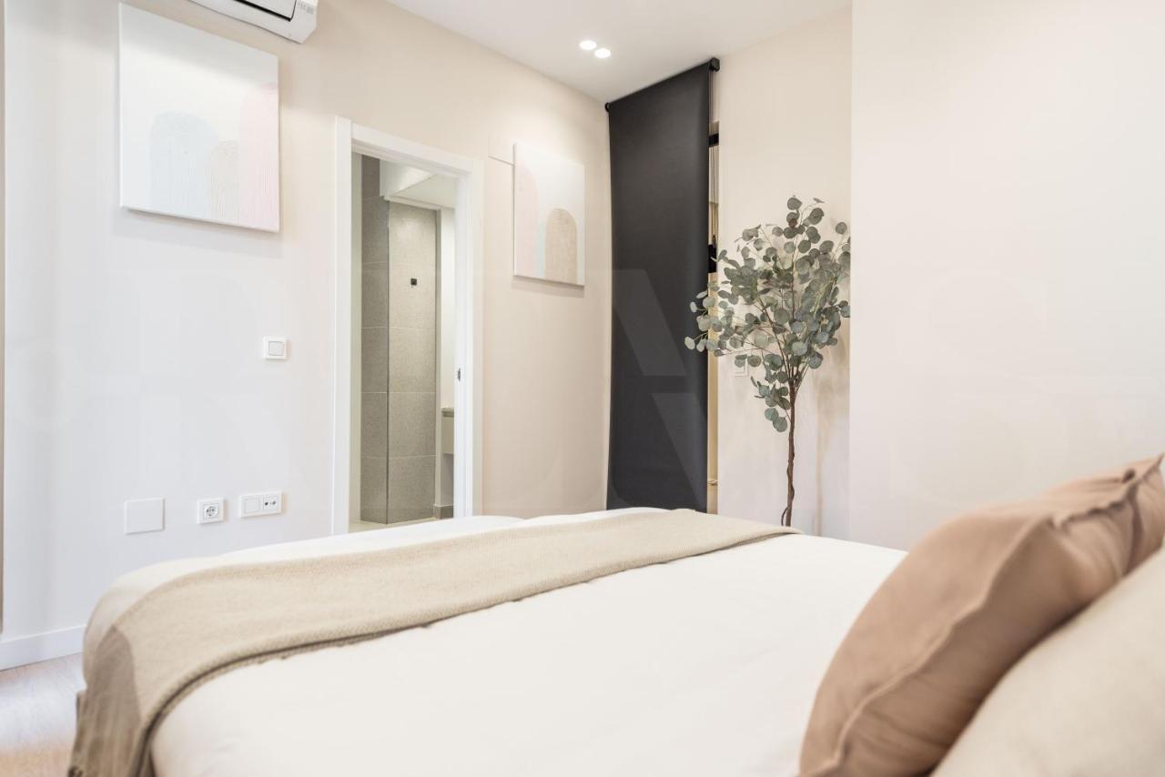 Apartamento Sophisticated With Balcony & Views By Rems Málaga