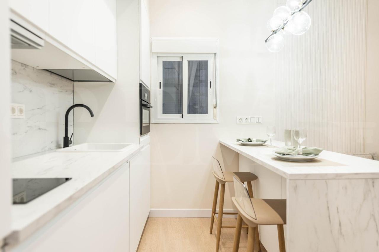 Sophisticated With Balcony & Views By Rems Apartamento Málaga