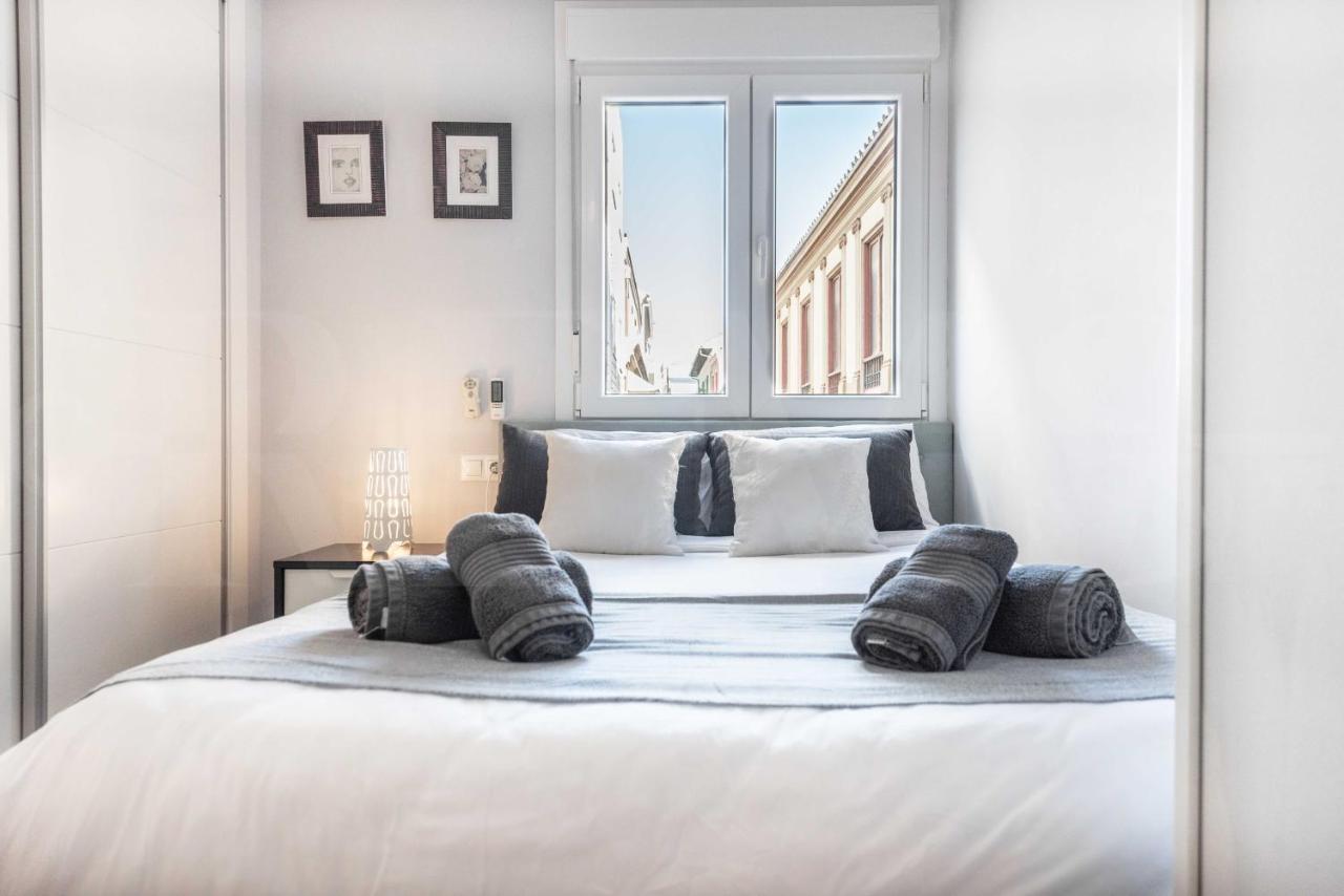 Apartamento Cosy Flat With Private Balcony - Historic Center By Rems *