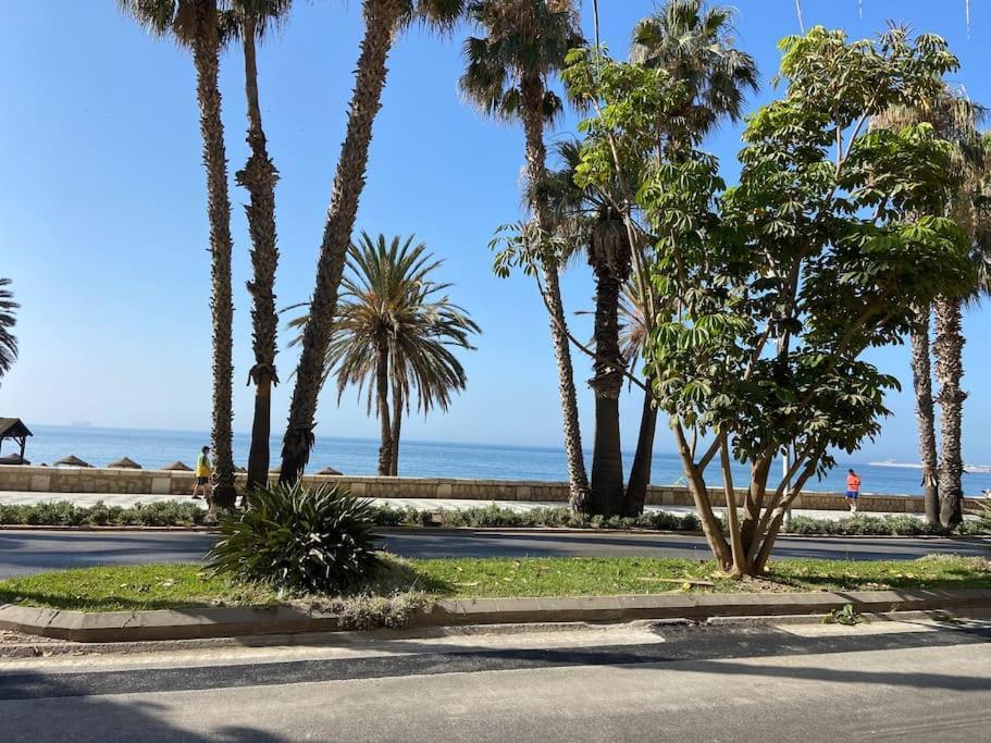 Exclusivo Bajo Frente Al Mar - Playa La Caleta Apartment Malaga